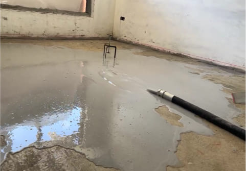 漿料澆注與消泡作業